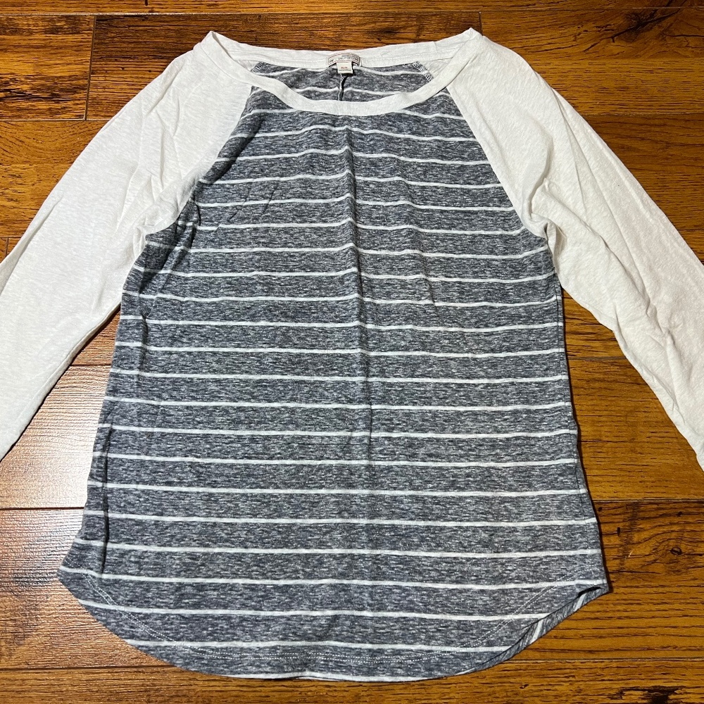 GAP 3/4 Length Sleeve Blue/Grey with white stripe - burnout shirt - Size XS